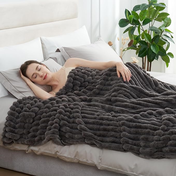 Am챕lie Home Faux Fur Throw Blanket for Couch, Cozy Fuzzy Fluffy Fur Luxurious Soft Striped Plush Gift Blankets for Family Sofa Chair Bedroom, 60"x80", Charcoal Grey