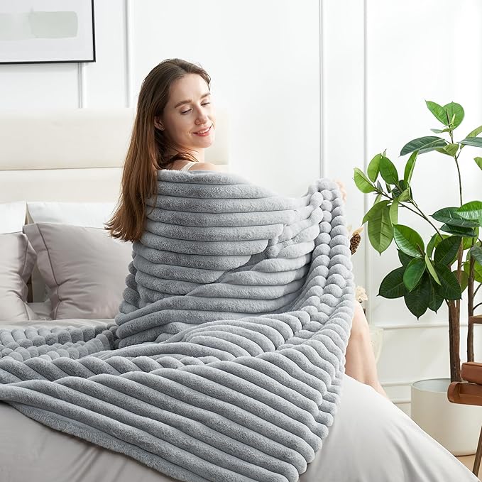 Am챕lie Home Faux Fur Throw Blanket for Couch, Cozy Fuzzy Fluffy Fur Luxurious Soft Striped Plush Gift Blankets for Family Sofa Chair Bedroom, 55"x70", Light Grey