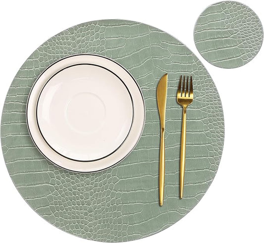 Jovono Round Leather Placemats for Round Tables Set of 6, Green Place Mats and Coasters, Wipeable Waterproof Heat Resistant Table Mats Easy to Care for Indoor Decor 14 inch Diameter