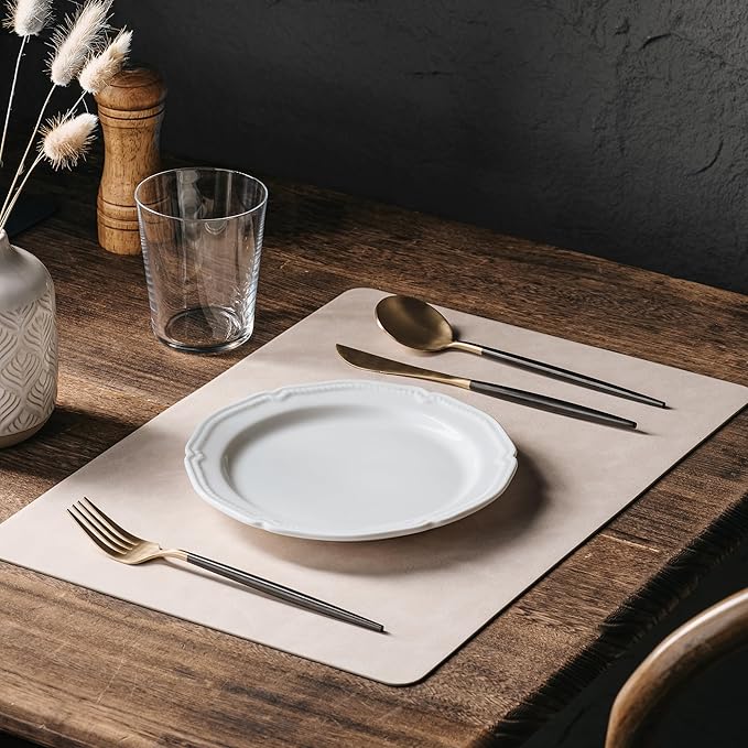 DOLOPL Placemats Set of 4 Reversible Dual-Color Table Placemats ?밐eat Resistant Wipeable & Washable Place Mats, Luxury Faux Leather Table Mats for Vintage Dining Table Decor (Beige&Light Grey)