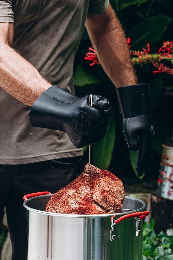 MagneCHEF Magnetic BBQ Grill Gloves ??Heat Resistant, Patented Magnetic Safety Clip Easy On & Off, Firefighter-Designed, Dishwasher-Safe, Waterproof, Perfect for Grilling, Smoking, Frying, Baking