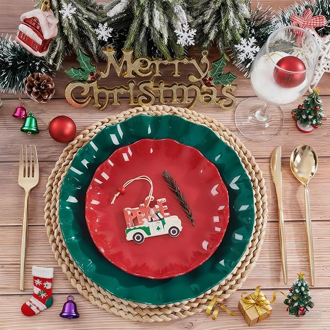 LIYH 50 Pcs Green Plastic Christmas Plates Reusable - Christmas Plastic Plates Unbreakable Holiday Dinnerware Dishes Fancy Scalloped Plate Dishwasher Safe BPA Free for Xmas Day (25Guests)