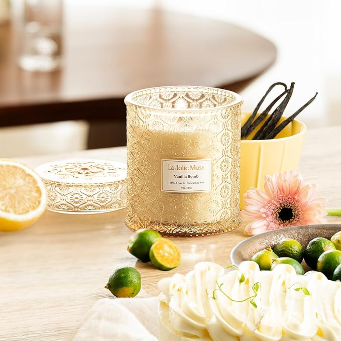 LA JOLIE MUSE Vanilla Bomb Candle| Vanilla, Lemon Zest & Patchouli |19 oz Large Wooden Wick | Natural Soy Wax | 90 Hours Clean Burn | Gift-Ready for Hosts | Seasonal Home D챕cor