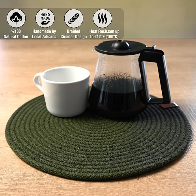 Round Placemats, Set of 6, Handmade by Braided Cotton Cord for Kitchen and Dining Table, Dia. 12.6 Inch, Doublesided, Heat Resistant, Red/Green