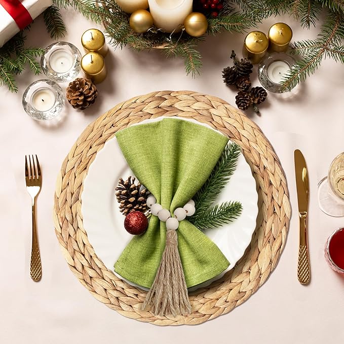 Hardcometrue Woven Placemats Set of 8, 13.8" Natural Corn Husk Round Rattan Placemats with Wooden Beads Napkin Rings for Kitchen Dining Table Decor
