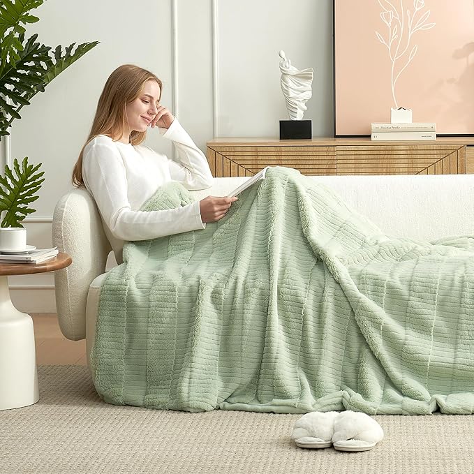 Am챕lie Home Luxury Striped Faux Fur Throw Blanket for Bed Queen Size, Soft Cozy Fuzzy Fluffy Plush Gift Blankets for Women, 88"x90", Sage Green