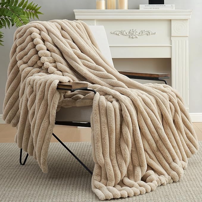 Am챕lie Home Faux Fur Throw Blanket for Couch, Cozy Fuzzy Fluffy Fur Luxurious Soft Striped Plush Gift Blankets for Family Sofa Chair Bedroom, 55"x70", Beige