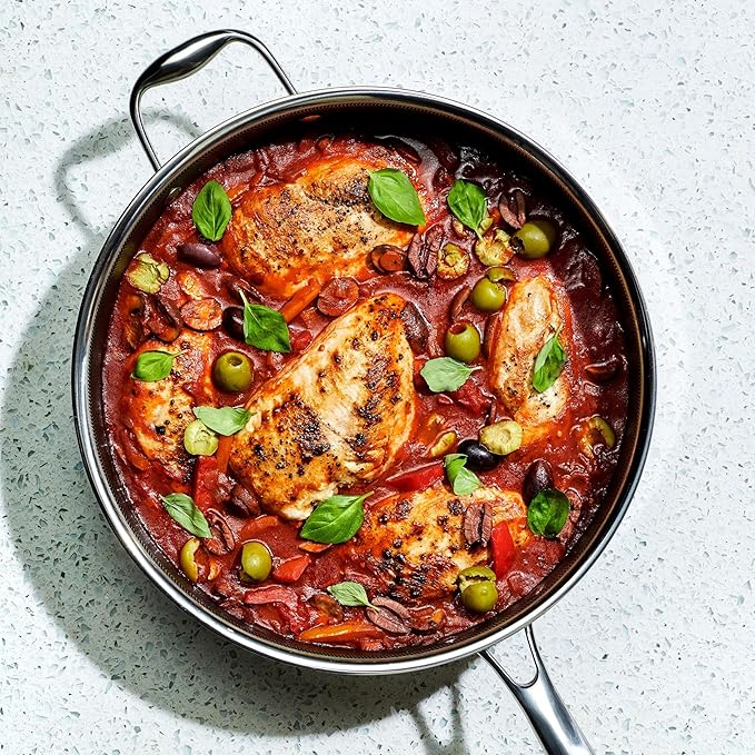 HexClad Hybrid Nonstick 5.5-Quart Deep Saut챕 Pan with Tempered Glass Lid, Stay-Cool Handle, Dishwasher-Friendly, Oven-Safe Up to 900째F, Induction Ready, Compatible with All Cooktops