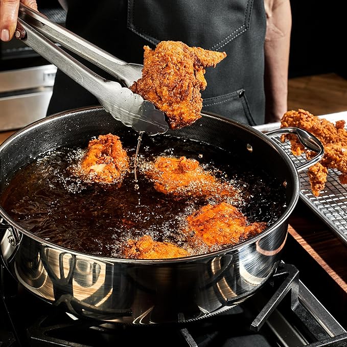 HexClad Hybrid Nonstick 7-Quart Saut챕 Pan with Tempered Glass Lid, Chicken Fryer, Stay-Cool Handles, Dishwasher-Friendly, Oven-Safe Up to 900째F, Induction Ready, Compatible with All Cooktops