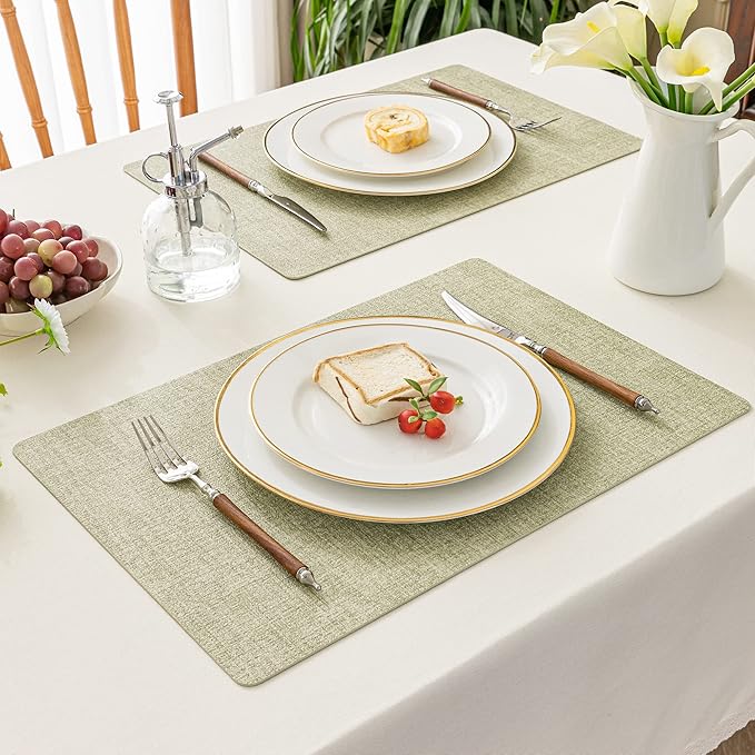 Romanstile Vinyl Placemats Set of 6-12 X 17 Inch - Heat Resistant Place Mats 100% Waterproof Oilproof Wipeable Reversible Faux Leather Table Mats for Kitchen, Dining, Party, Outdoor, Grass Green