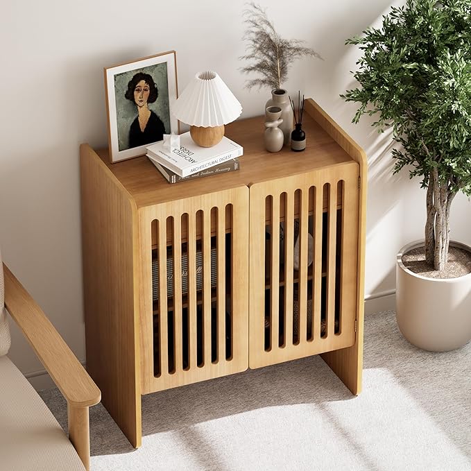 COZAYH Modern 2 Door Wooden Storage Cabinet with Drawer, Mid-Century Slatted Door Accent Cabinet for Living Room or Dining Room, Magnetic Doors, Raised Legs, Natural Wood Color