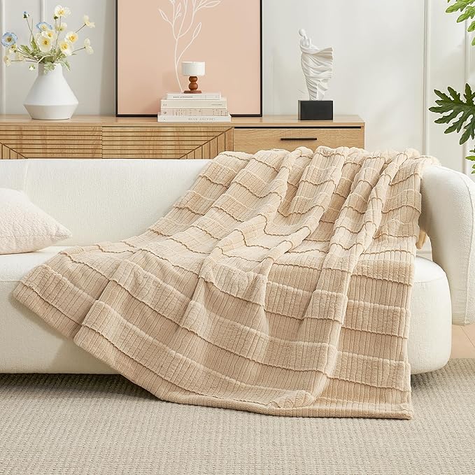Am챕lie Home Luxury Striped Faux Fur Throw Blanket for Bed Queen Size, Soft Cozy Fuzzy Fluffy Plush Gift Blankets for Women, 88"x90", Beige