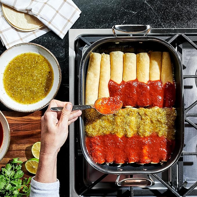 HexClad Hybrid Nonstick Small Roasting Pan with Rack, Dishwasher-Friendly, Oven-Safe Up to 900째F, Compatible with All Cooktops