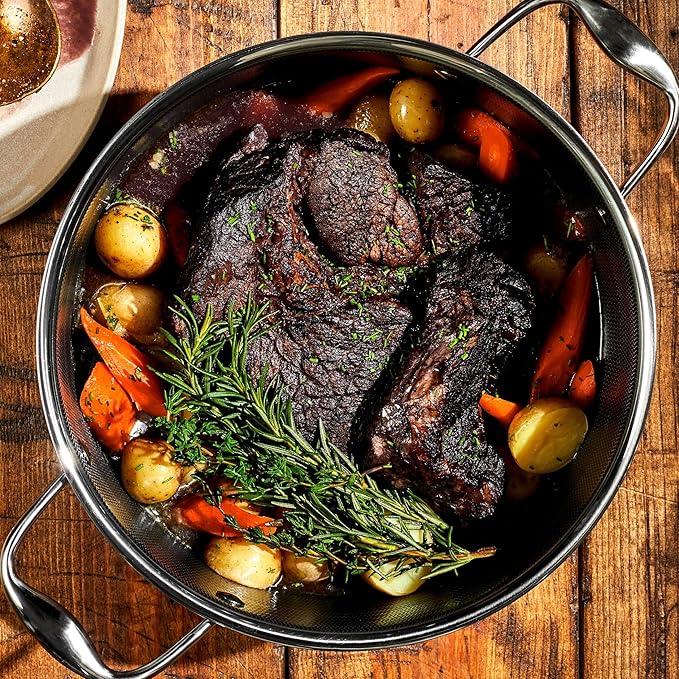 HexClad Hybrid Nonstick 5-Quart Dutch Oven with Stainless Steel Lid, Stay-Cool Handles, Dishwasher-Friendly, Oven-Safe Up to 900째F, Induction Ready, Compatible with All Cooktops
